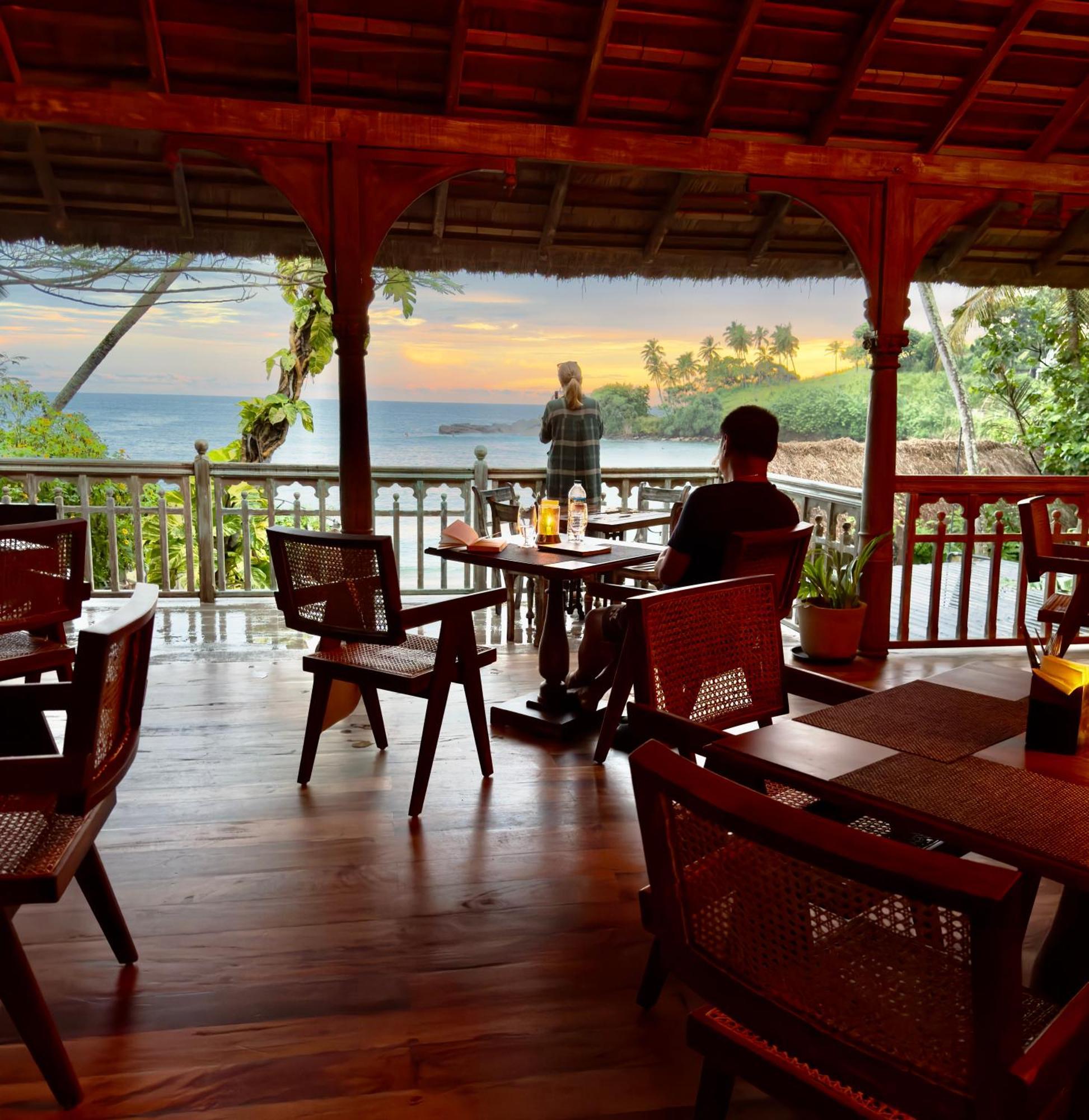 Hotel Aga Surf View Tangalle Exterior foto